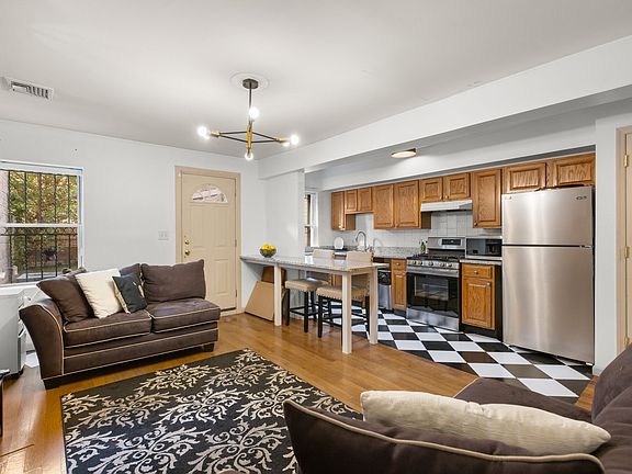 5th image of 145 Palisade Ave #1
