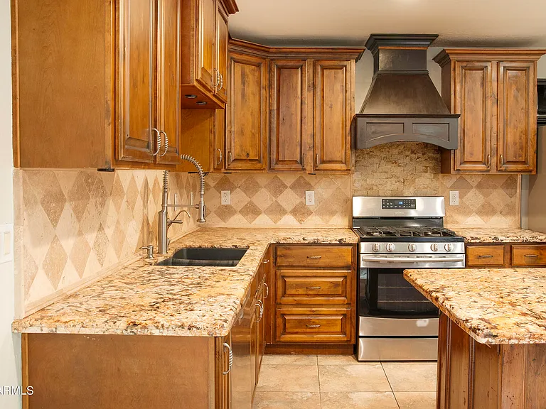 42275 W Calle St — Photo 9