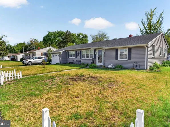 731 W Ivy Dr, Seaford, DE 19973