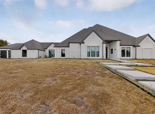 209 Carriage Hill Ln, Heath, TX 75032