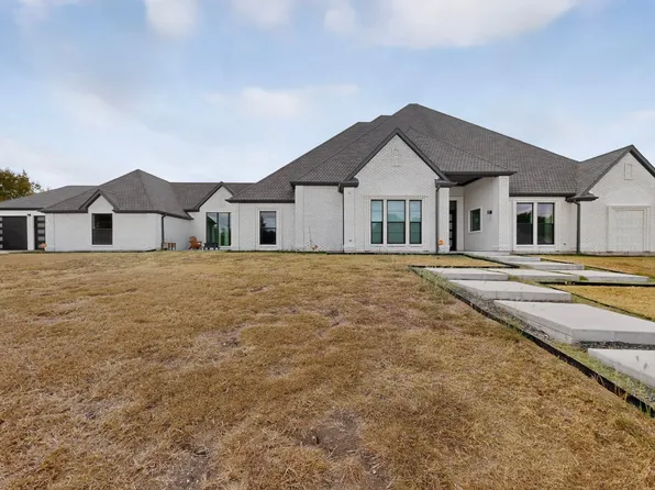 209 Carriage Hill Ln, Heath, TX 75032