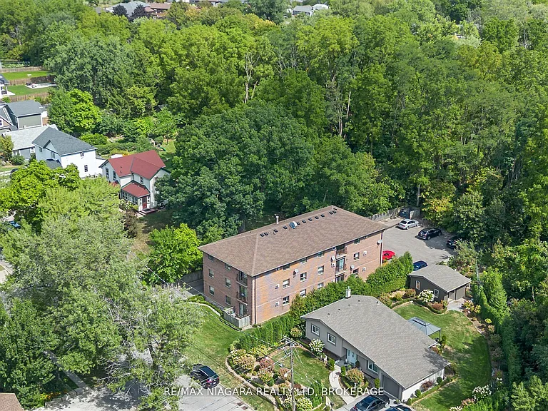 78 Welland St N #302 — Photo 9