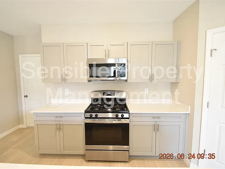 14468 Meadow Bird Ave — Photo 13