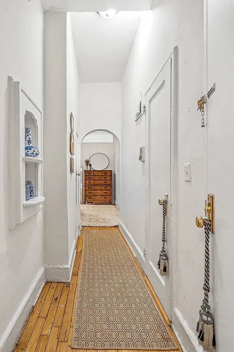 55 Morton Street — Photo 4