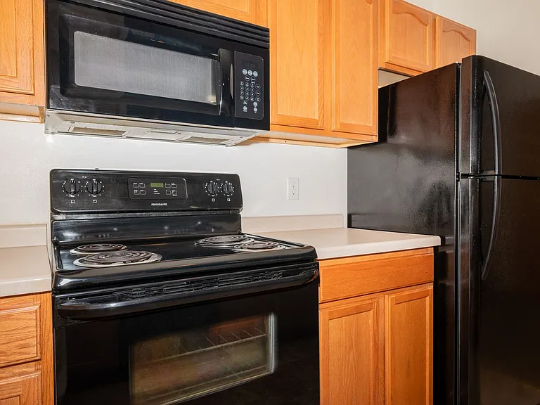 Stratford Place Luxury Apartments — Photo 38