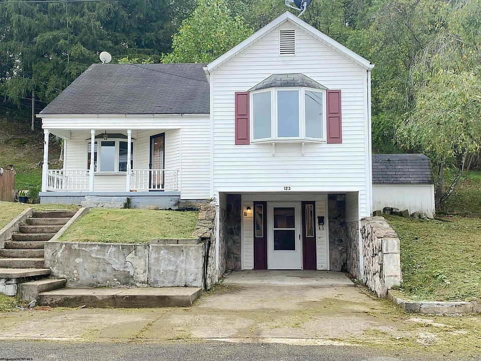 1st image of 123 Parkway Ave