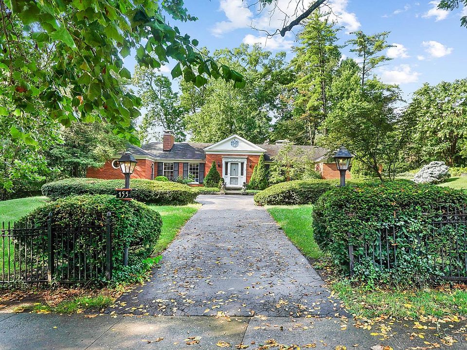 1st image of 155 Magnolia Ave