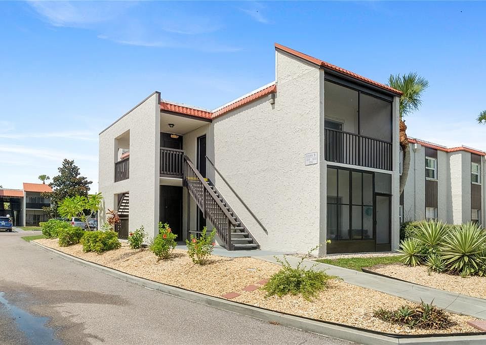 1st image of 3229 BENEVA ROAD #203