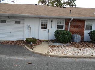 1228C Dumbarton Dr, Lakewood, NJ