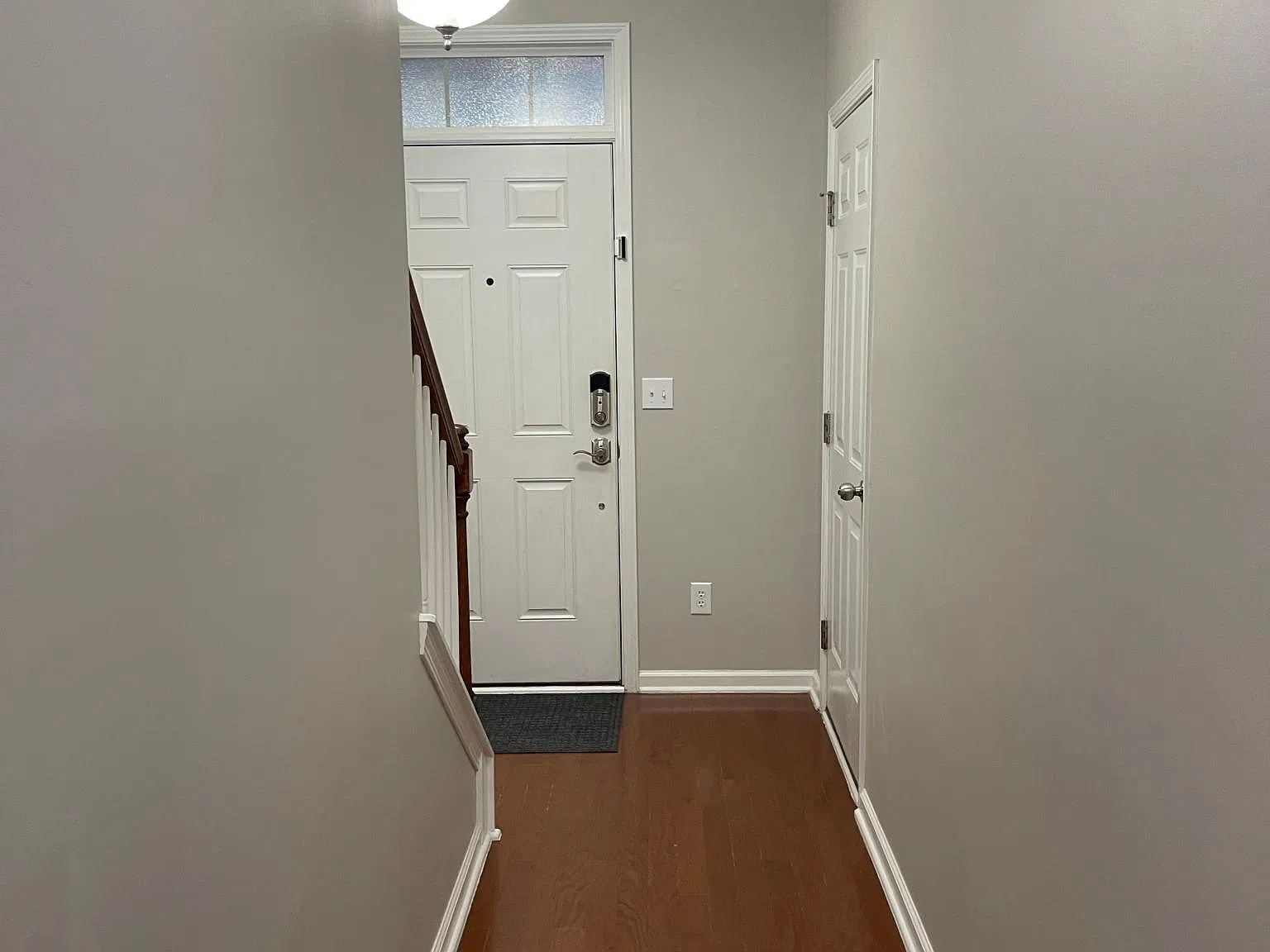 2491 Stadium Dr — Photo 3