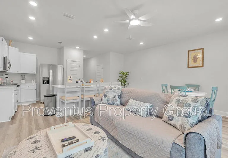 5724 Sandy Walk St — Photo 8