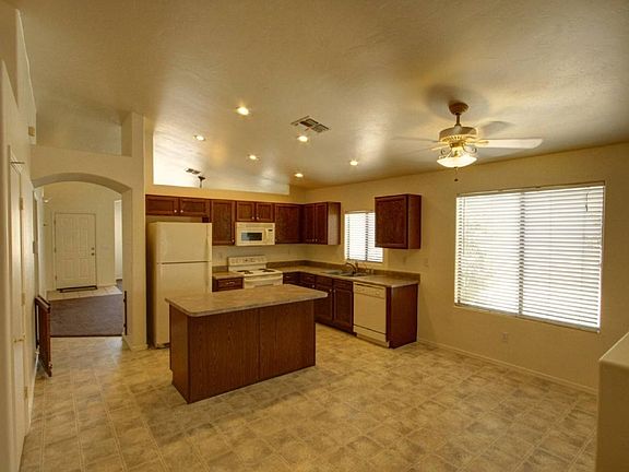2nd image of 1307 W Calle Rio Lobo