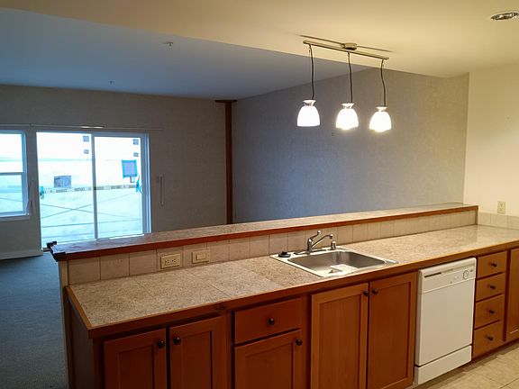 4th image of 1335 Ocean Shores Blvd SW #21