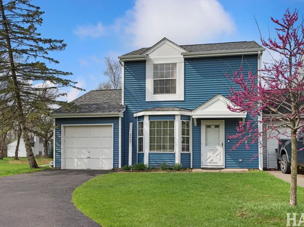 3407 York Ln, Island Lake, IL 60042