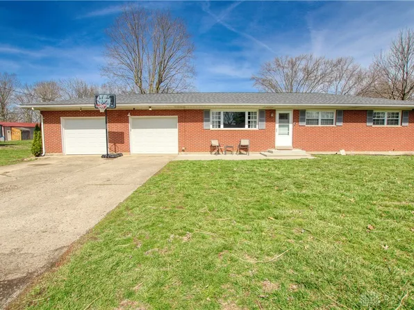 6217 Cedar Ln, Miamisburg, OH 45342