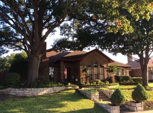 1522 Sunnyslope Dr, Carrollton, TX 75007