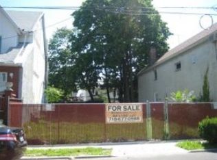 917 E 27th St, Brooklyn, NY 11210