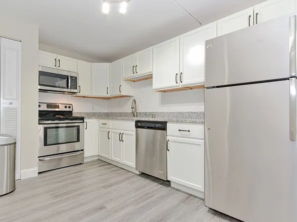 575 Broad St Unit 215, Weymouth, MA 02189