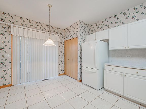 5th image of 21034 W Snowberry Ln
