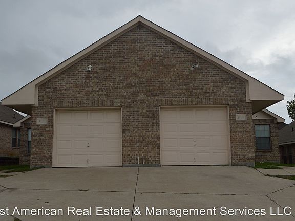 3rd image of 3120-3122 S Cherry Ln #3120-3122