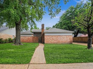 6210 Saint Anne Forest Dr, Houston, TX 77088