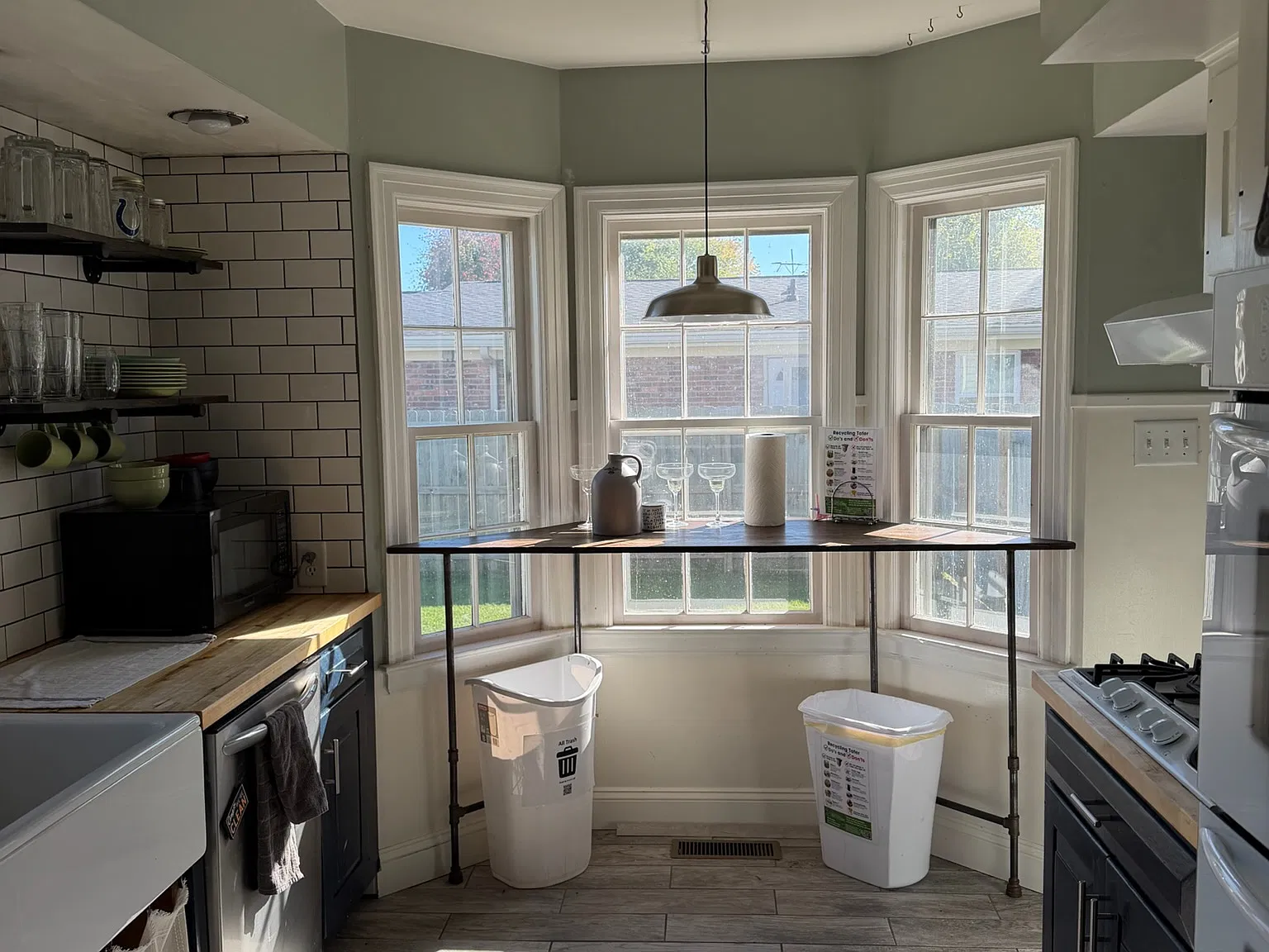 3 bed, 2756 sqft, $2,300 — Photo 3