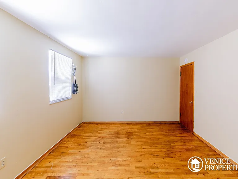 171 E 12th Ave #2 — Photo 6