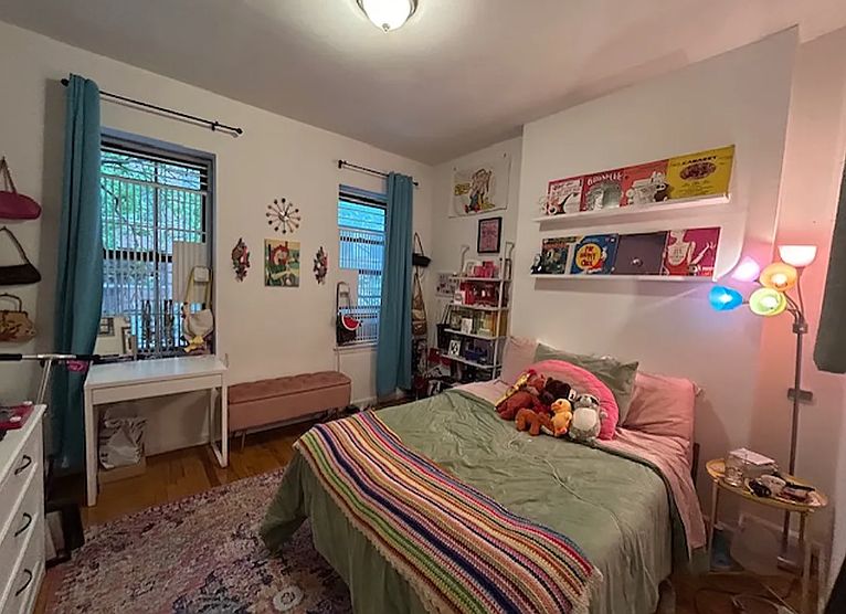 1st image of 352 E 89th St APT 1A