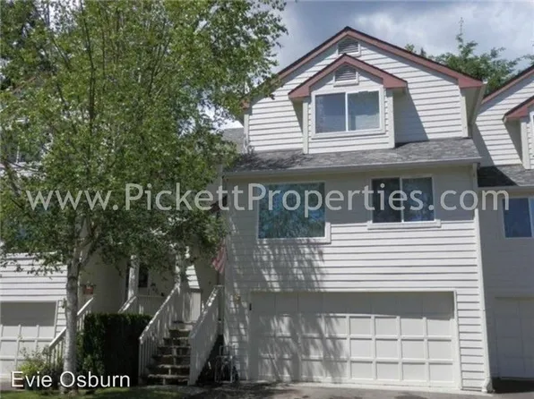 1325 NW Slate Ln, Silverdale, WA 98383