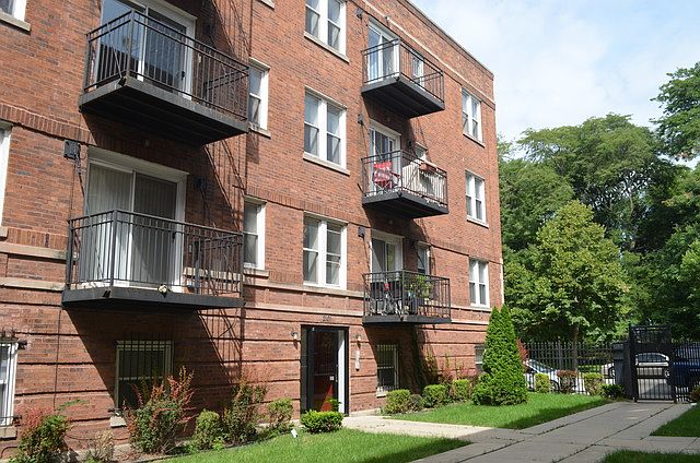 2nd image of 2101 E 67th St APT G11