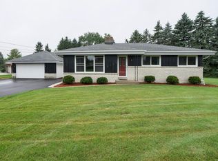 2131 W Southland Dr, Oak Creek, WI 53154
