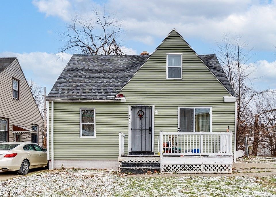 1st image of 15711 Lotus Dr