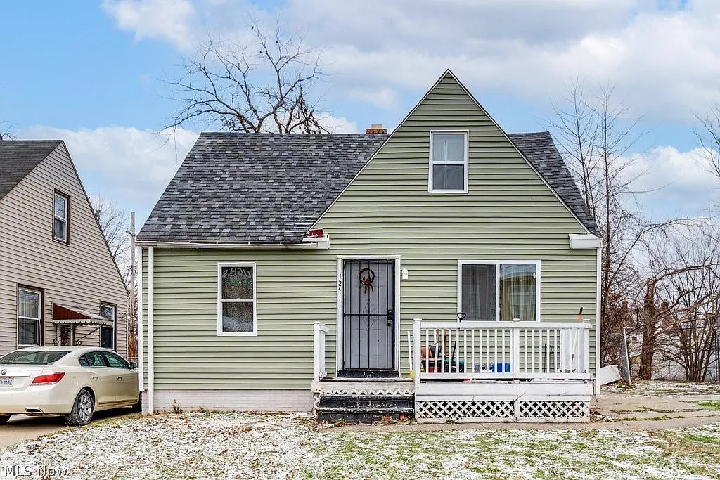 15711 Lotus Dr photo 1