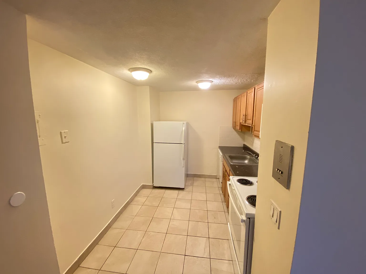 2 bed, $3,100 — Photo 4