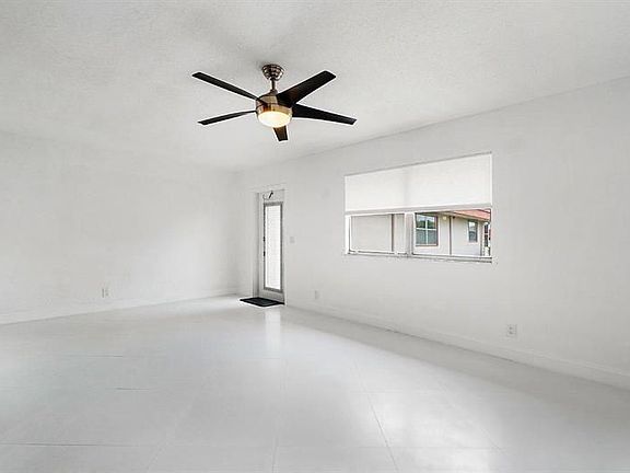 4th image of 143 Seville E #E
