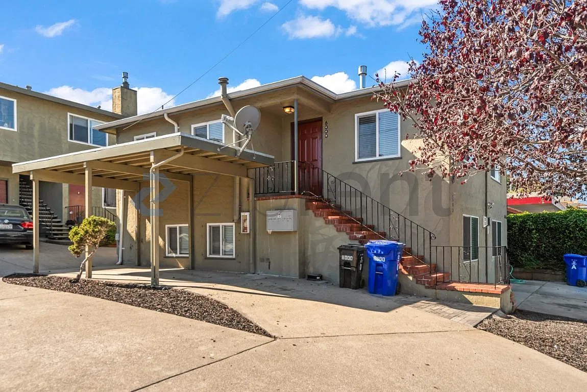 3 bed, 3431 sqft, $3,095 — Photo 1