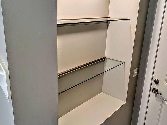 3rd image of 4072-1 Biltmore Ave