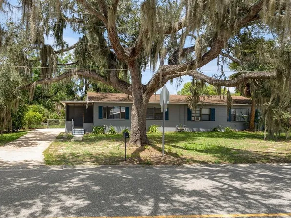 1220 Morin St #B, Eustis, FL 32726