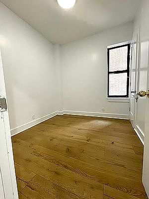 4th image of 220 Wadsworth Ave APT 407