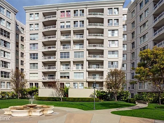 2nd image of 140 S Van Ness Ave #2