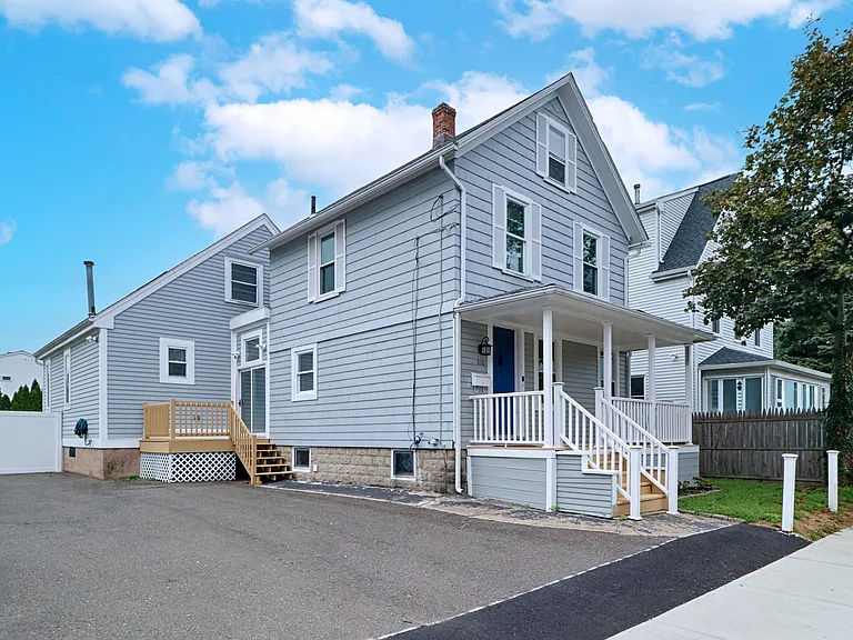 316 Reef Rd — Photo 2