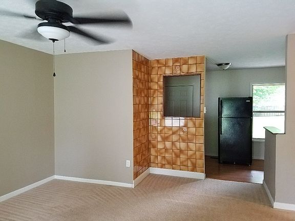 2nd image of 9758 Dunraven Dr