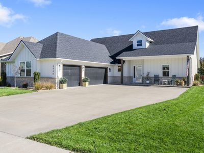 6040 S Kings Avenue, Springfield, MO, 65810