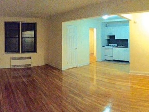 5th image of 8310 188th St