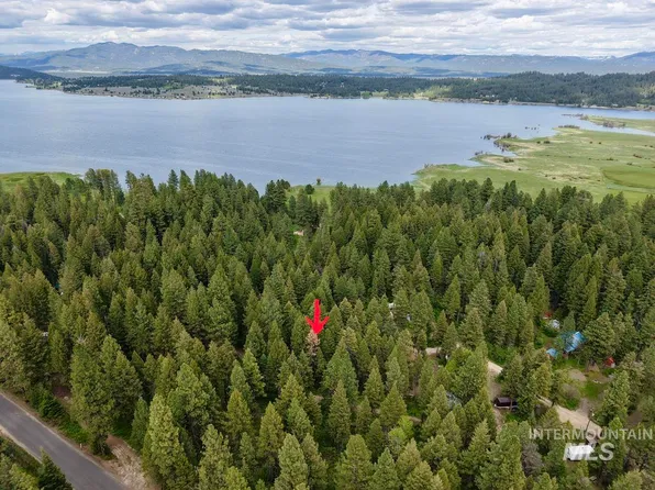 518 Susan Rd, Cascade, ID 83611