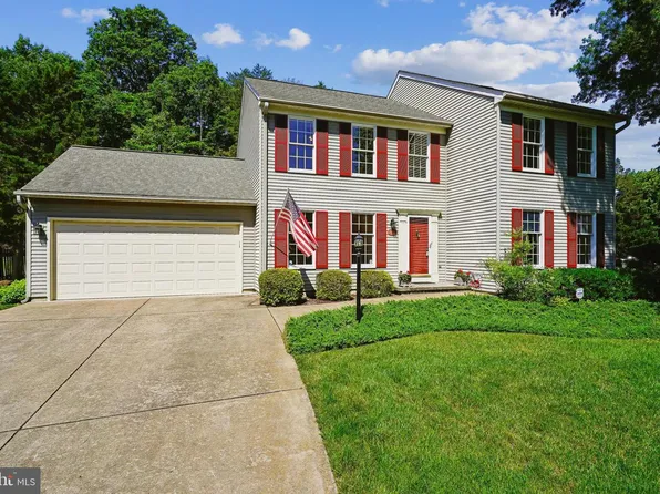 16109 Olmstead Ln, Woodbridge, VA 22191