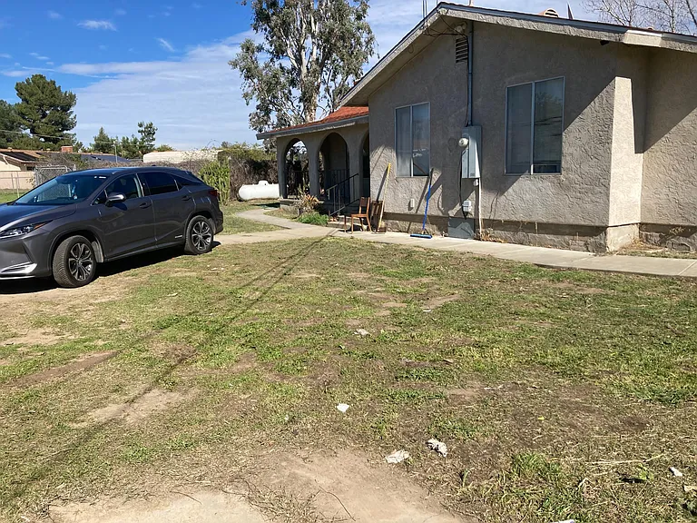 1168 San Vicente Rd — Photo 2