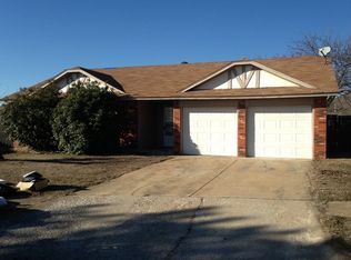 3101 Twin Cir, Moore, OK 73160