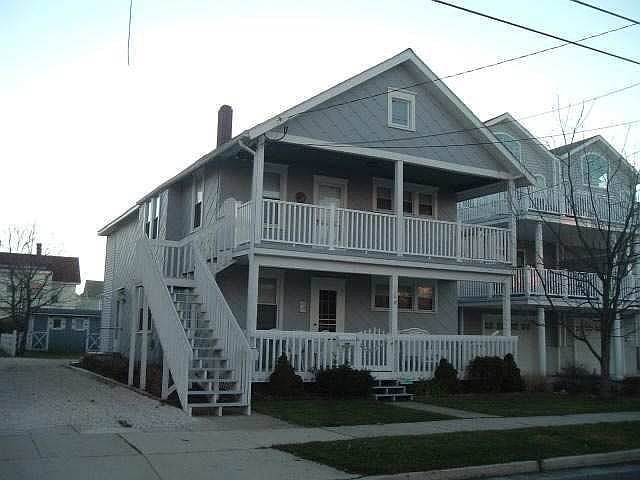 1st image of 110 44th St
