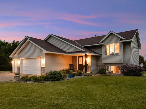 3060 Robertson Ct, Rockford, MN 55373